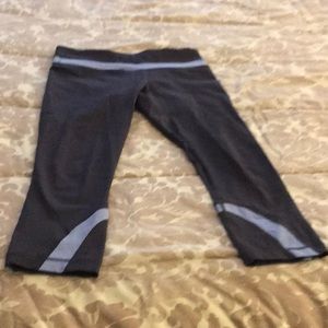 LuLU lemon- Capri work out